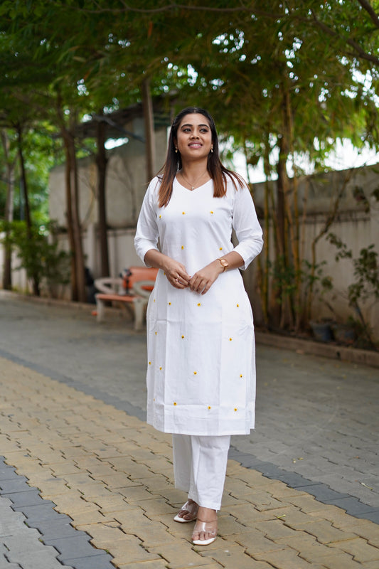 Kavya Kurti set - White